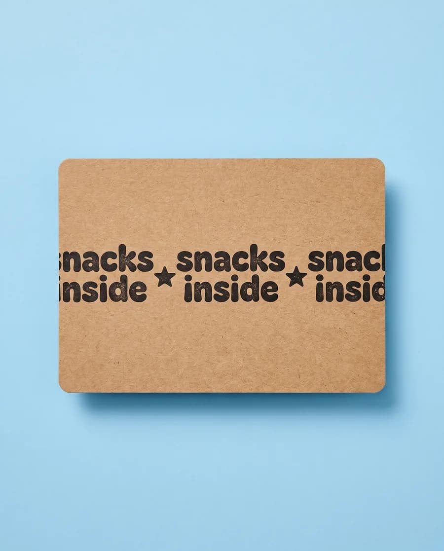 Kraft proof card on light blue: snacks inside repeating on a single 14 mm line, printed with a Rolly M