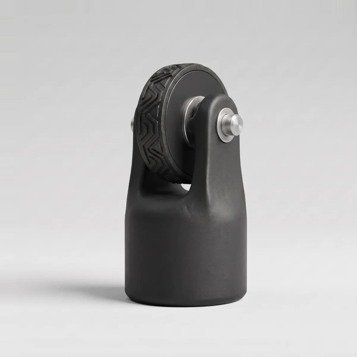 Rolly L roller head in black with a custom engraved 14mm wheel fitted